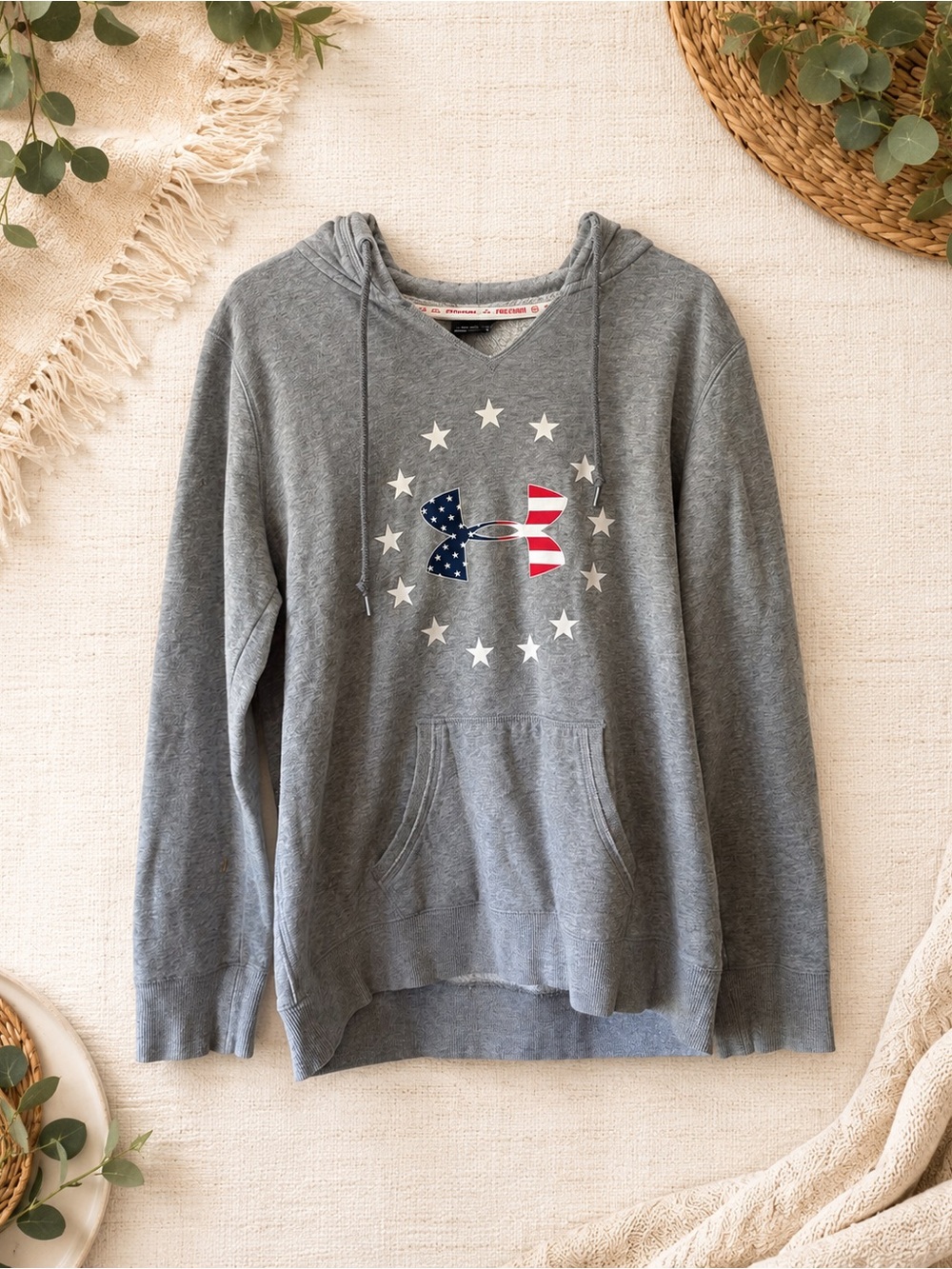 Under Armour ColdGear Freedom Hoodie M Gray Patriotic Stars Flag Logo